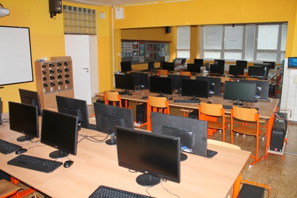 Vybavení učeben, Základní škola Vyškov, Purkyňova 39